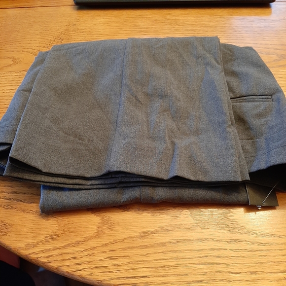 Ladies clothing - Picture 6 of 8